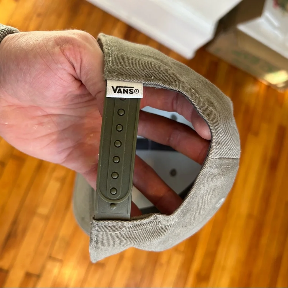 Vans SnapBack hat - Picture 2 of 2